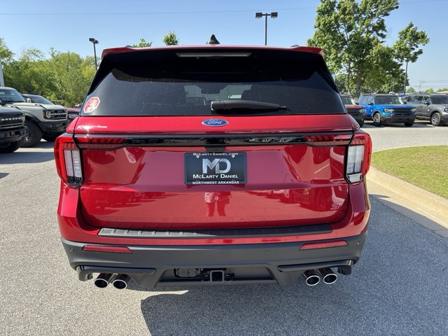 2025 Ford Explorer ST 4WD