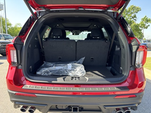 2025 Ford Explorer ST 4WD