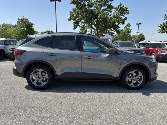 2025 Ford Escape ST-Line FWD