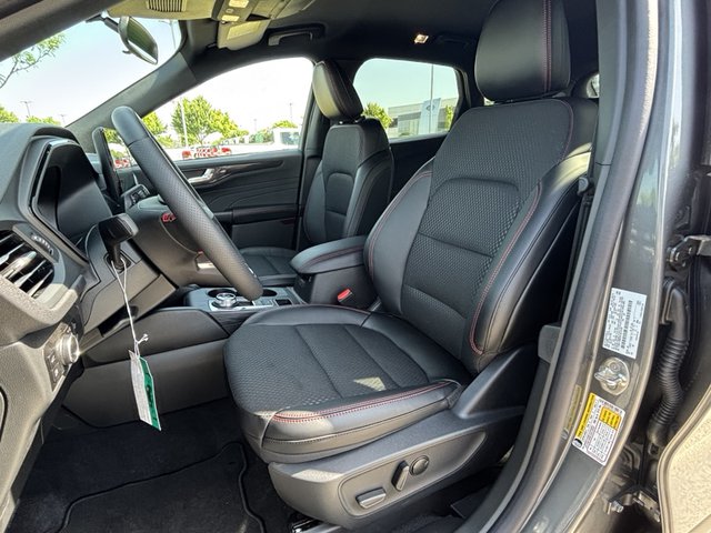 2025 Ford Escape ST-Line FWD