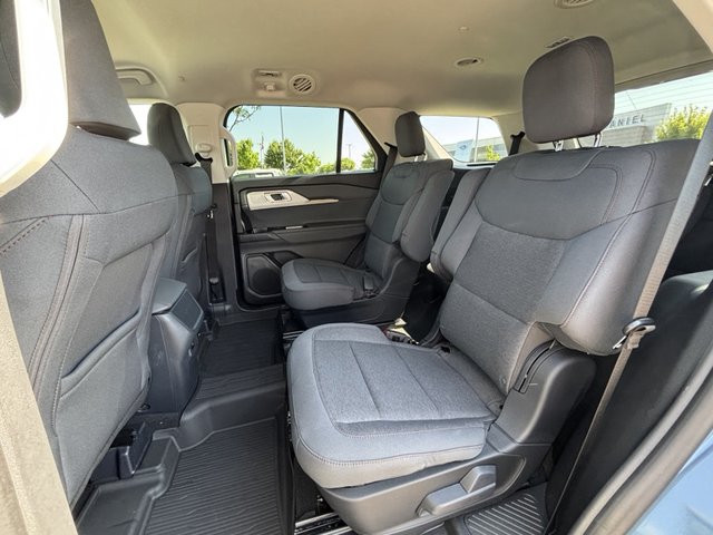 2025 Ford Explorer Active 4WD
