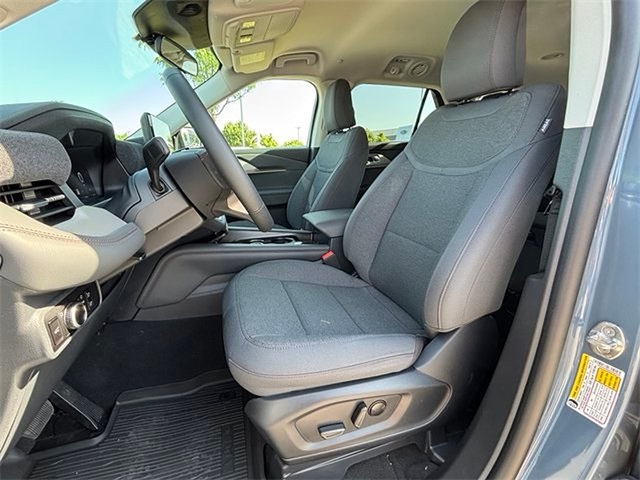 2025 Ford Explorer Active 4WD