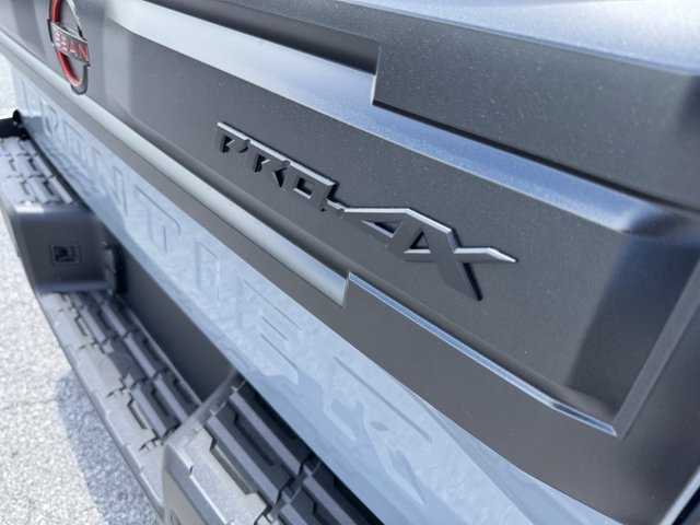 2025 Nissan Frontier PRO-4X 4WD