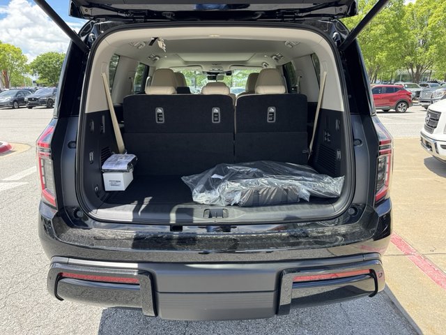 2025 Nissan Armada Platinum 4WD