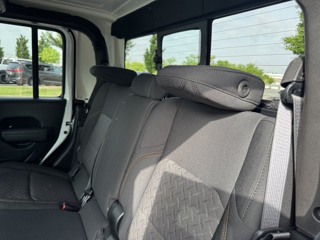 2025 Jeep Gladiator Mojave 4WD