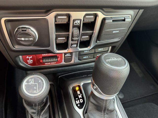 2025 Jeep Gladiator Mojave 4WD