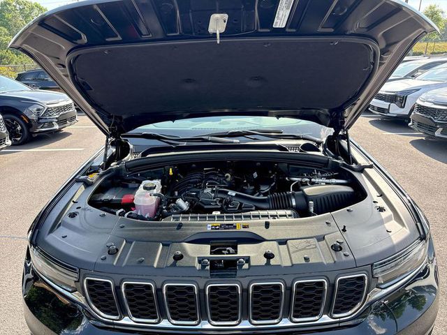 2023 Jeep Grand Cherokee Laredo L
