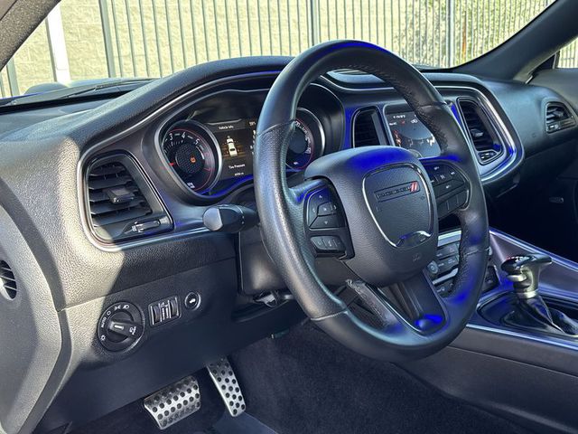 2018 Dodge Challenger 392 Hemi Scat Pack Shaker