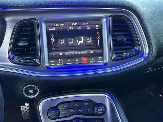 2018 Dodge Challenger 392 Hemi Scat Pack Shaker