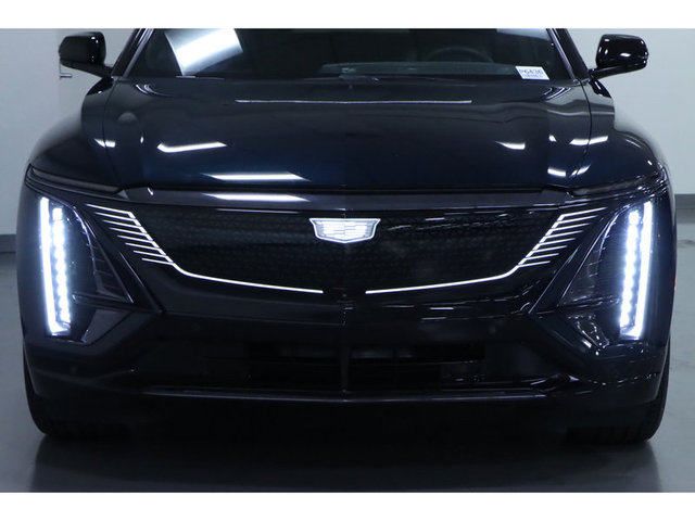 2024 Cadillac Lyriq Sport w/1SJ