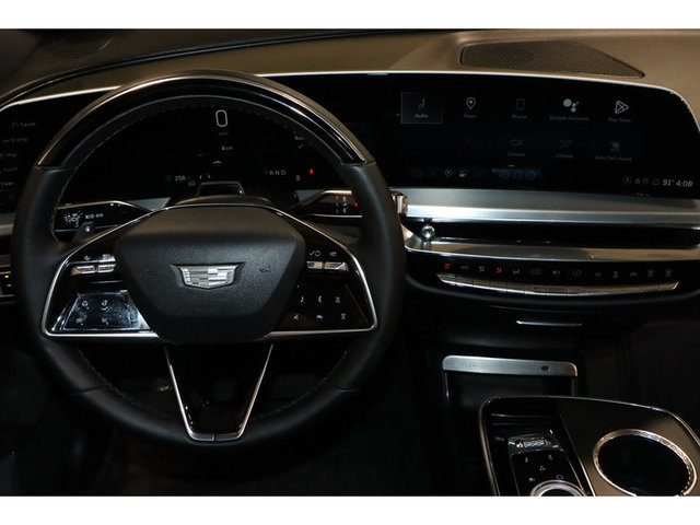 2024 Cadillac Lyriq Sport w/1SJ