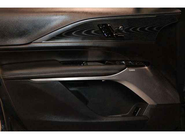 2024 Cadillac Lyriq Sport w/1SJ