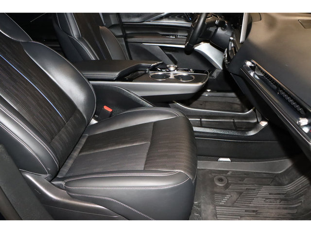 2024 Cadillac Lyriq Sport w/1SJ