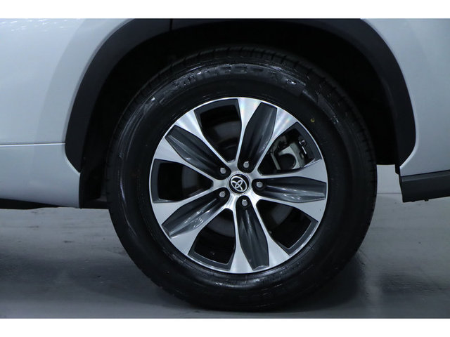 2022 Toyota Highlander XLE FWD