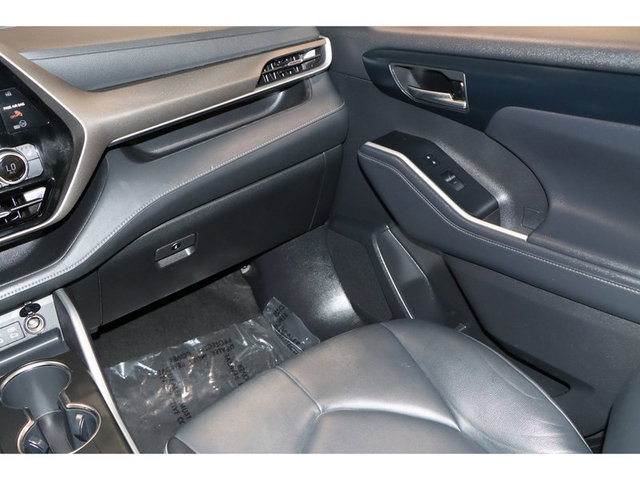 2022 Toyota Highlander XLE FWD