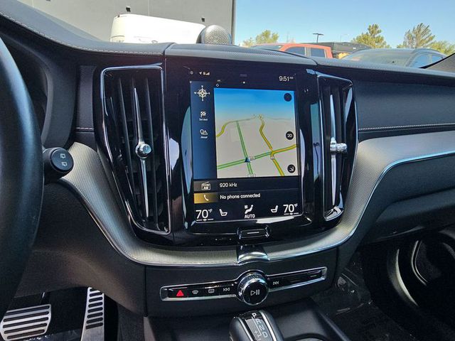 2020 Volvo XC60 R-Design