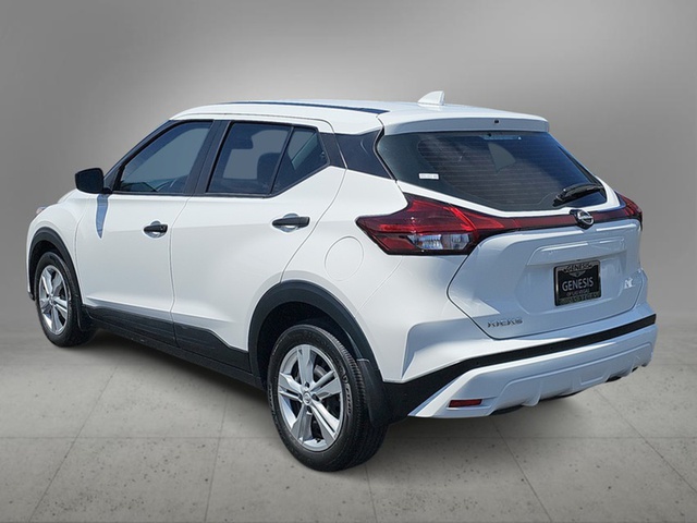 2023 Nissan Kicks S FWD