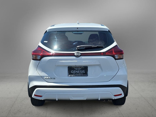 2023 Nissan Kicks S FWD