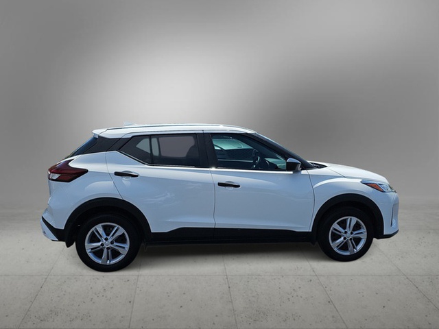 2023 Nissan Kicks S FWD