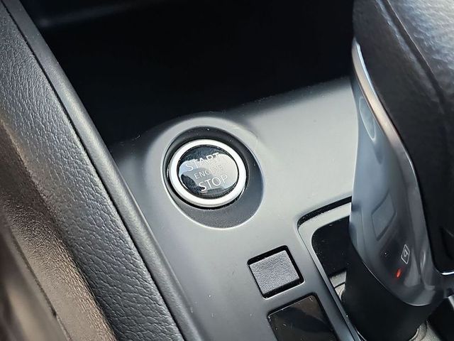 2023 Nissan Kicks S FWD