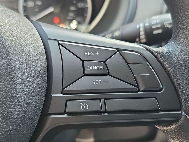 2023 Nissan Kicks S FWD