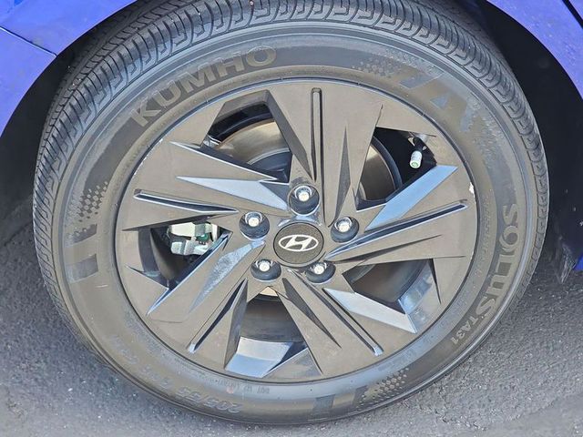 2022 Hyundai Elantra Hybrid Blue