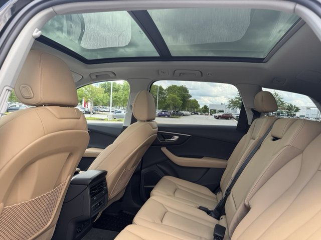 2025 Audi Q7 Premium Plus