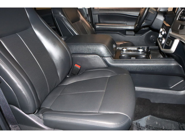2022 Ford Expedition Max XLT 4WD