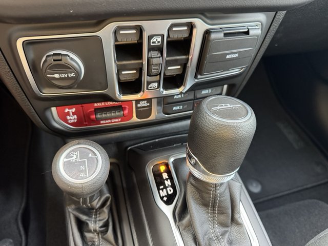 2025 Jeep Gladiator Mojave 4WD