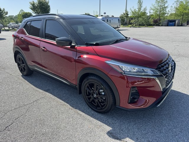 2022 Nissan Kicks SR FWD