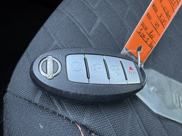 2022 Nissan Kicks SR FWD