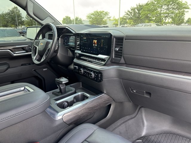 2022 Chevrolet Silverado 1500 LTZ 4WD 147WB
