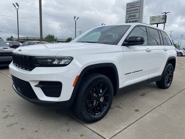 2024 Jeep Grand Cherokee Altitude 4WD