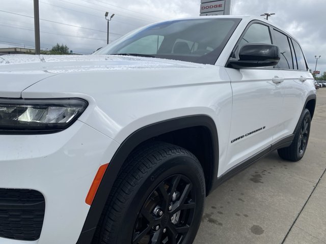 2024 Jeep Grand Cherokee Altitude 4WD