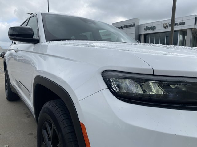 2024 Jeep Grand Cherokee Altitude 4WD
