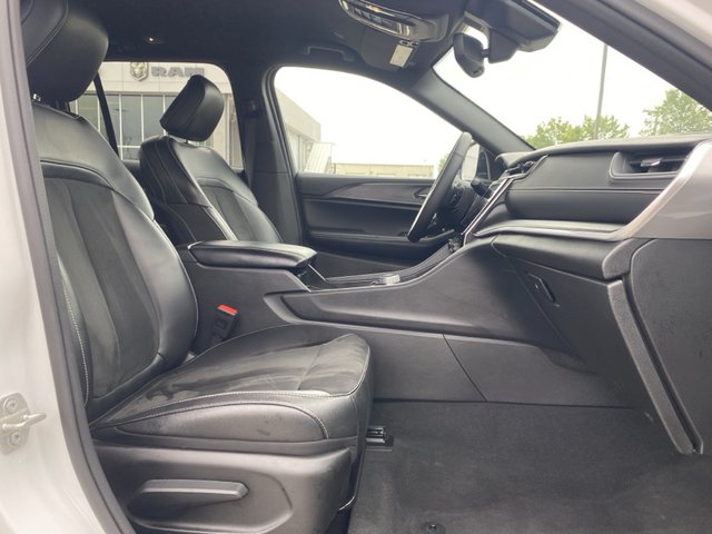 2024 Jeep Grand Cherokee Altitude 4WD