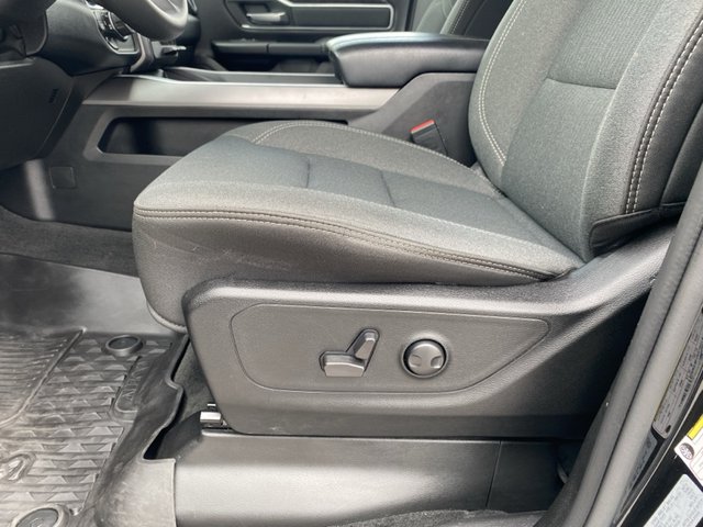 2022 Ram 1500 Big Horn 4WD 6ft4 Box