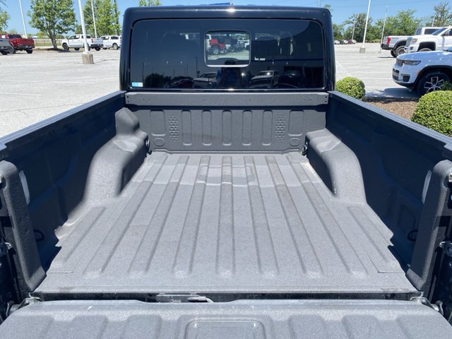 2023 Jeep Gladiator Overland 4WD