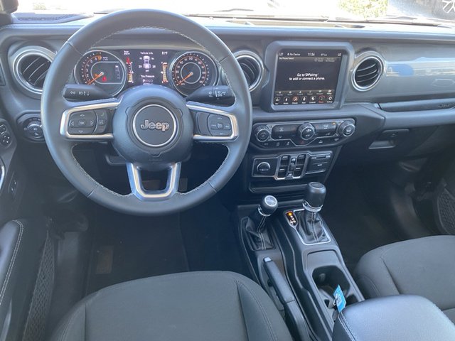 2023 Jeep Gladiator Overland 4WD