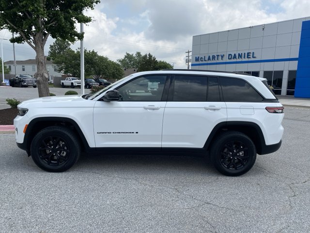 2024 Jeep Grand Cherokee Altitude 4WD
