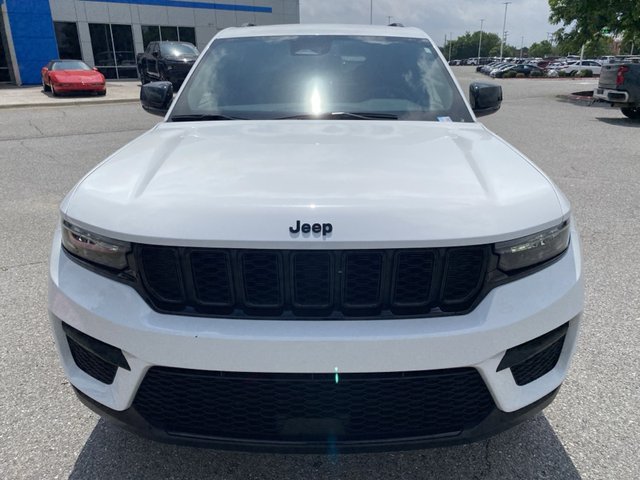 2024 Jeep Grand Cherokee Altitude 4WD