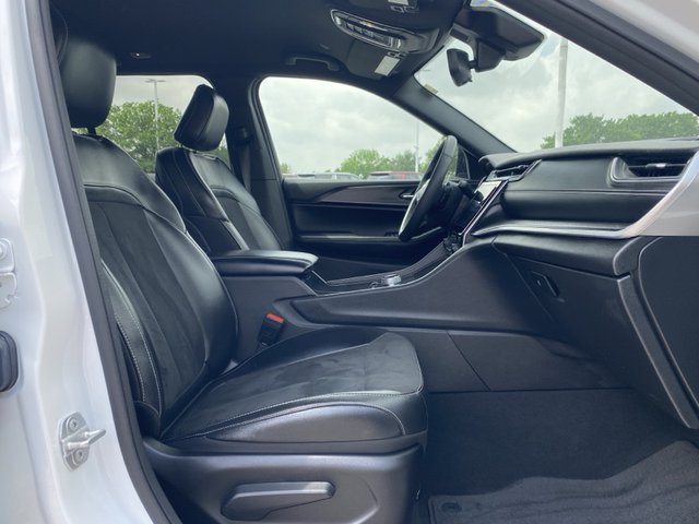 2024 Jeep Grand Cherokee Altitude 4WD