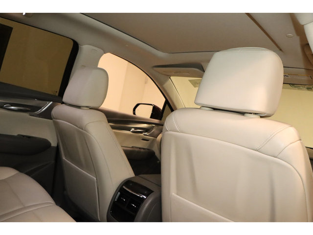 2022 Cadillac XT5 Premium Luxury FWD
