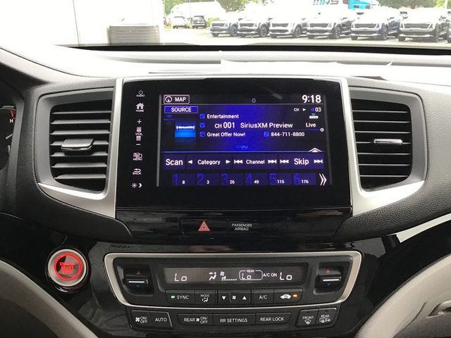 2018 Honda Pilot Touring AWD