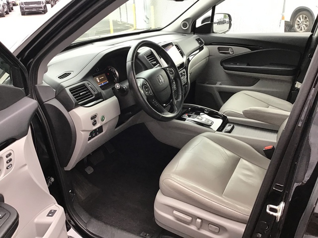 2018 Honda Pilot Touring AWD