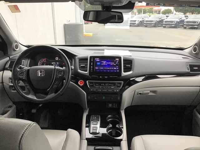 2018 Honda Pilot Touring AWD