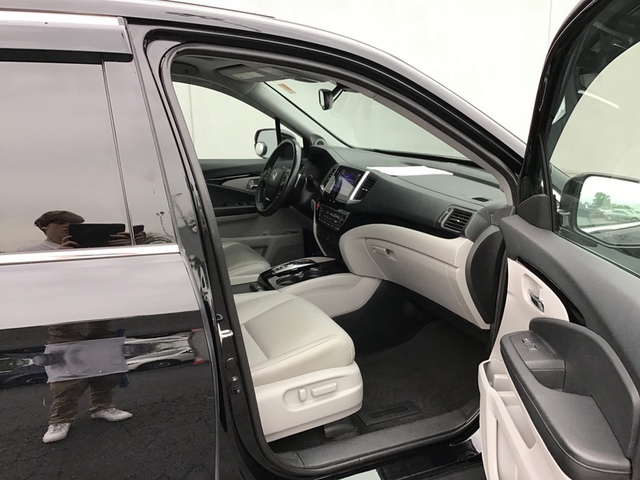 2018 Honda Pilot Touring AWD