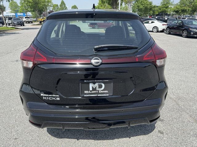 2024 Nissan Kicks S FWD