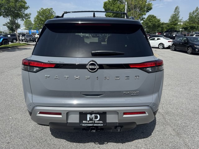 2023 Nissan Pathfinder Platinum 4WD