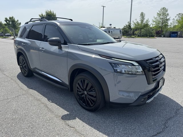 2023 Nissan Pathfinder Platinum 4WD